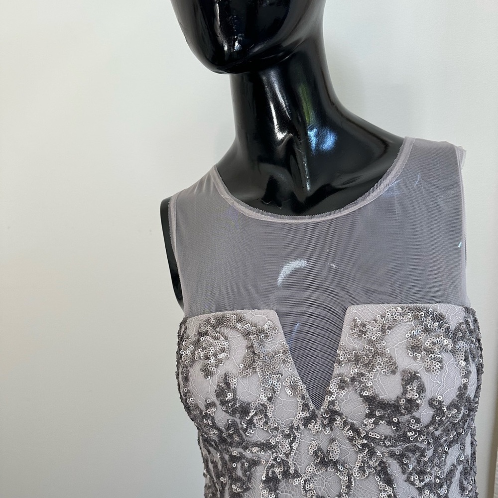 BCBG MAXAZRIA Abigail  sequin bead Dress. Grey.  8